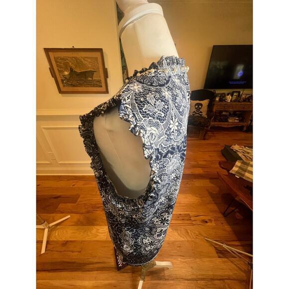 KARL LAGERFELD SLEEVELESS BLUE AND WHITE BLOUSE WOMENS SIZE MEDIUM - Picture 8 of 9